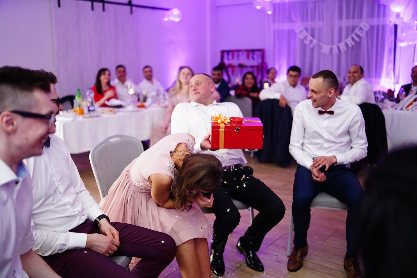 wybuchowa paczka zabawa