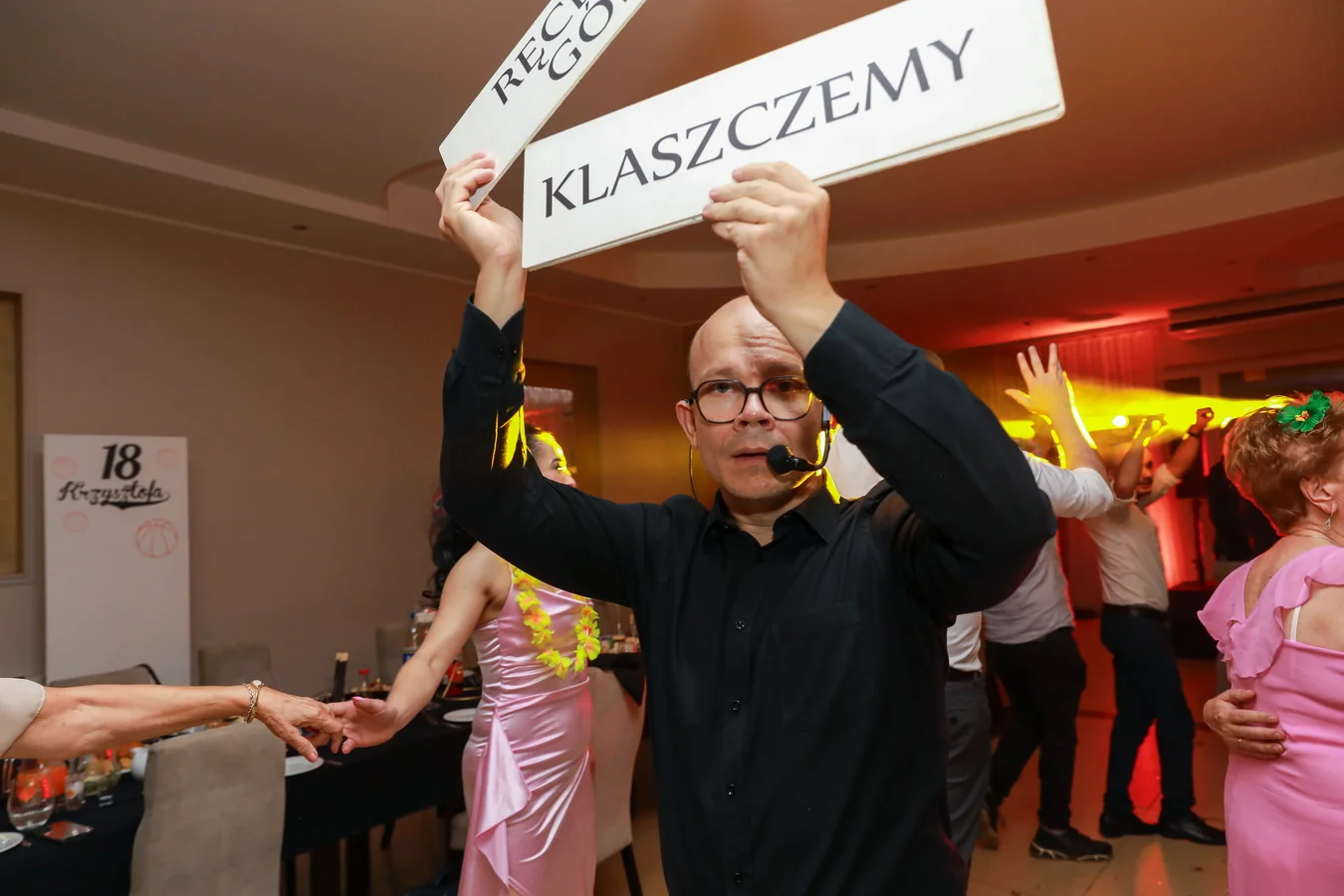 Fotograf na 18-stkę – profesjonalne ujęcia imprezy urodzinowej